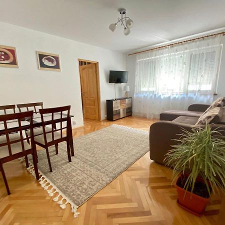 Home Away - Chic And Cozy Apartment Констанца Екстер'єр фото