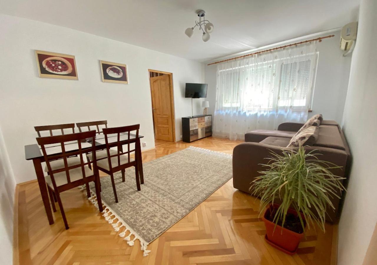 Home Away - Chic And Cozy Apartment Констанца Екстер'єр фото